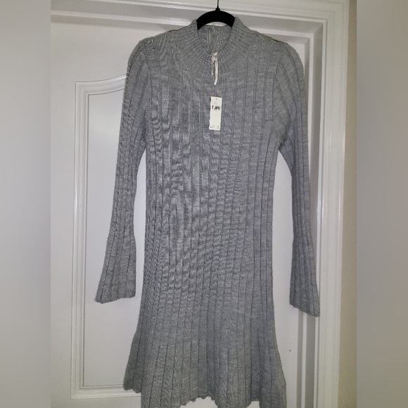 NWT Grey Anthropologie Ribbed Knit Sweater Dress Size Large Retail $138.00 🩶 - Picture 1 of 15